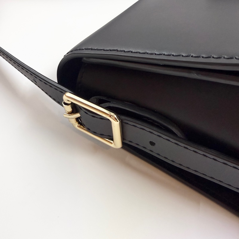 LONGCHAMP Box斜背包(附肩背帶)-9