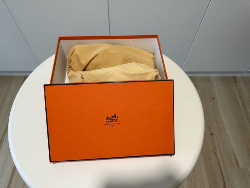 HERMES咖啡真皮綁帶休閒鞋，尺寸：43-17