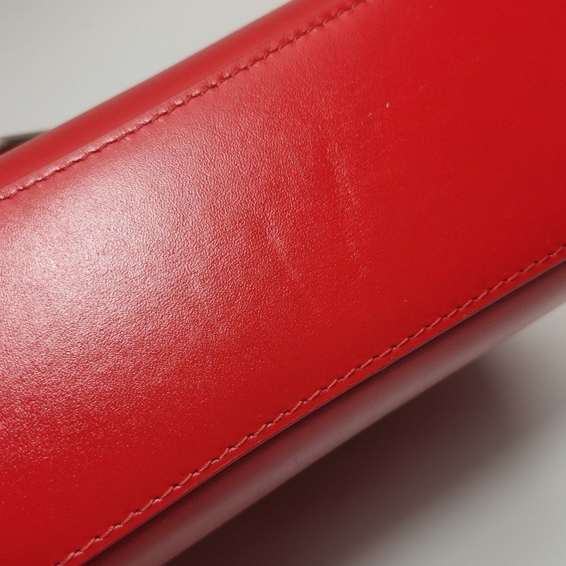 Bottega Veneta The Clip 牛皮 羊皮 純色 金屬扣 斜挎包 單肩包-21