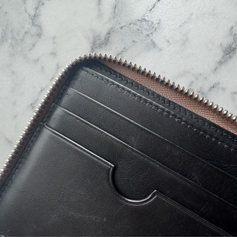 loewe奶杏色壓紋拉鏈短夾 超美✨-26