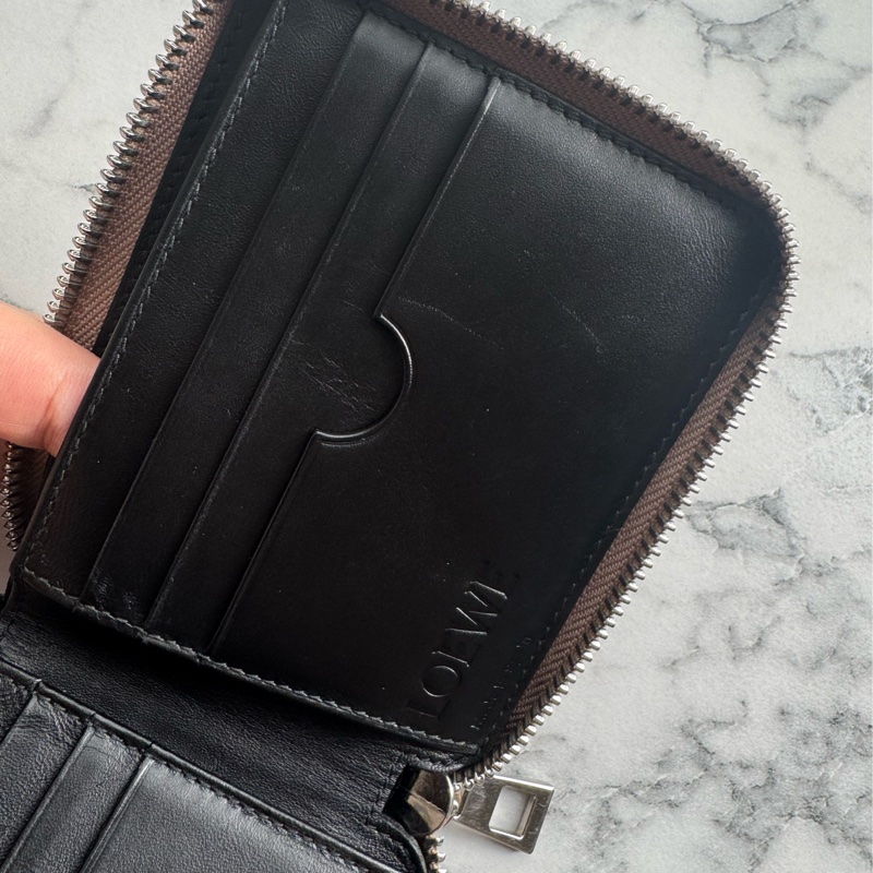 loewe奶杏色壓紋拉鏈短夾 超美✨-36