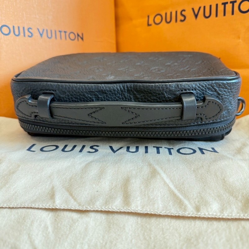 LV 牛皮黑色 相機包-2