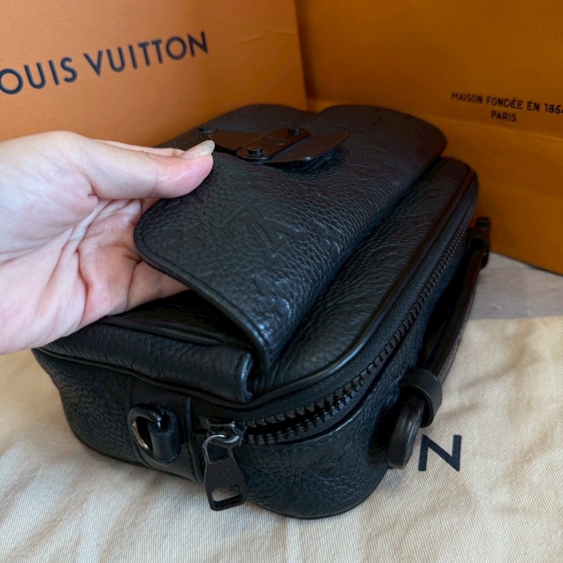 LV 牛皮黑色 相機包-3