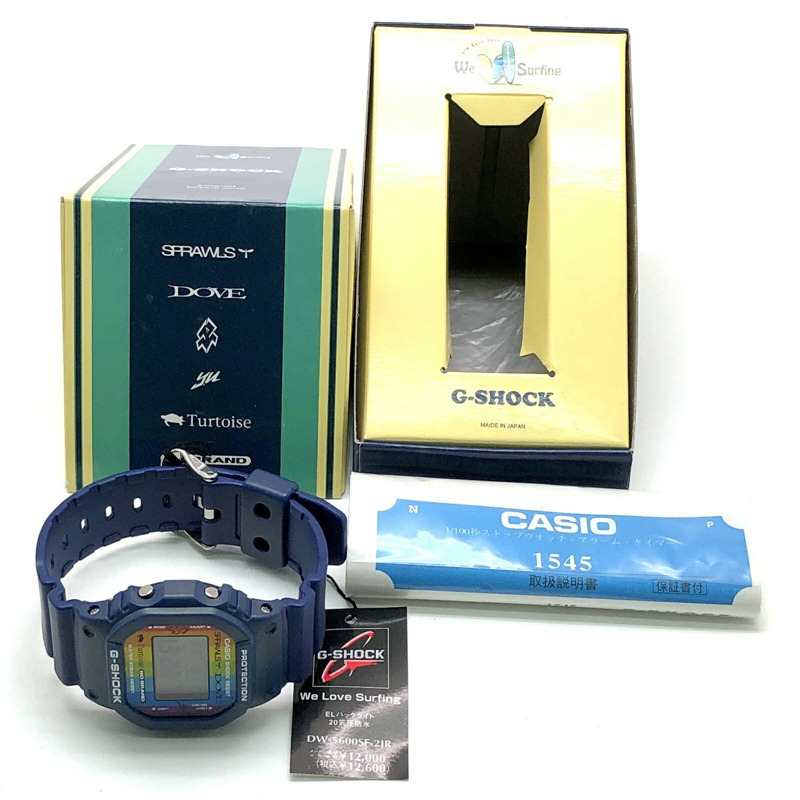 G-SHOCK CASIO DW-5600SF-2 手錶，與 We Love Surfing 合作推出的聯名款，採用彩虹錶盤和心形 EL 顯示器。 2006 年發售。可在三國丘店購買。-9