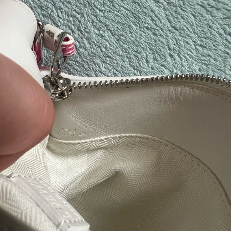 Loewe Puzzle Mini White with Pink Floral-1