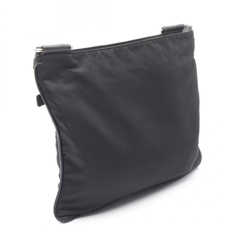 PRADA 黑色尼龍斜背包，二手女款-1