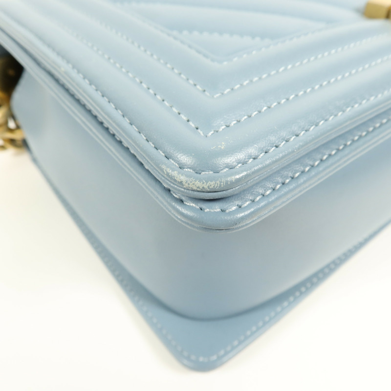 CHANEL 羊皮皮革Boy 25金扣鏈帶肩背袋-8