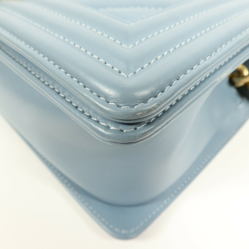 CHANEL 羊皮皮革Boy 25金扣鏈帶肩背袋-9