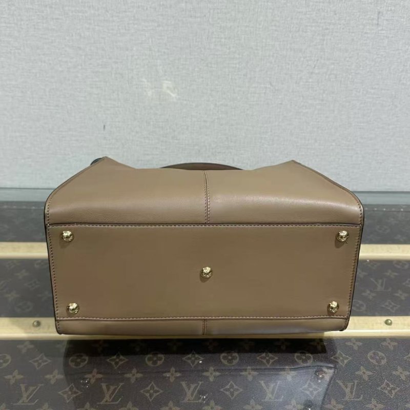 ✨FENDI Peekaboo銀扣手提肩背包30*24*15 98新配件塵袋-3