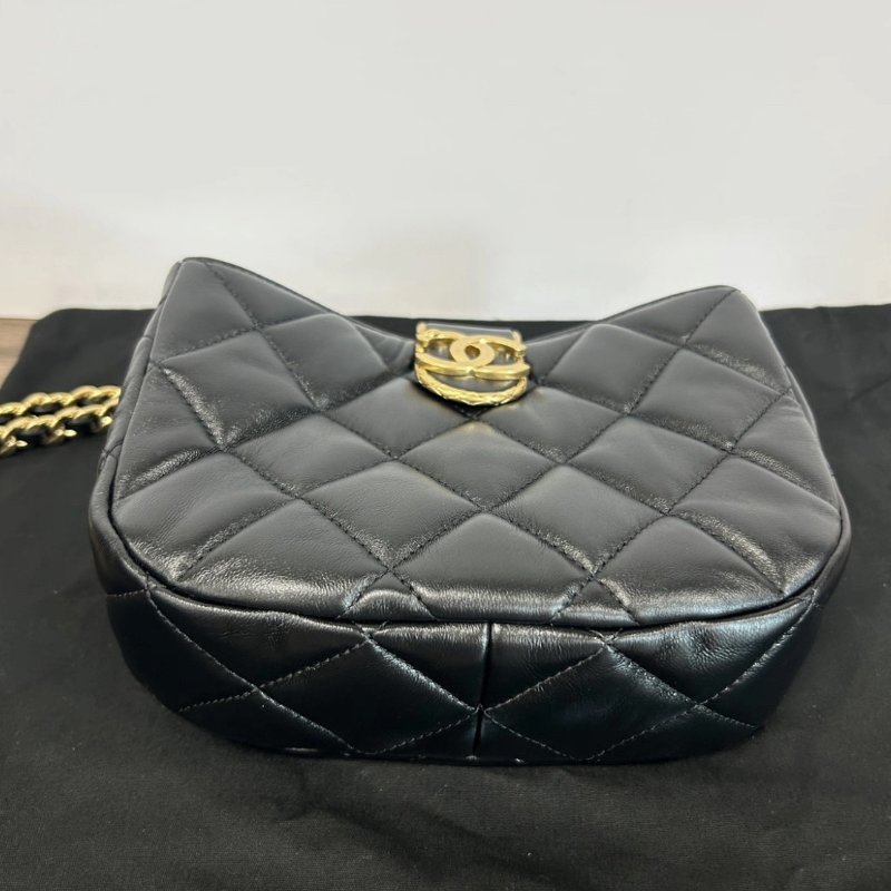 CHANEL 黑色金扣菱格羊皮肩背斜背包 99新配件盒子塵袋購證-2