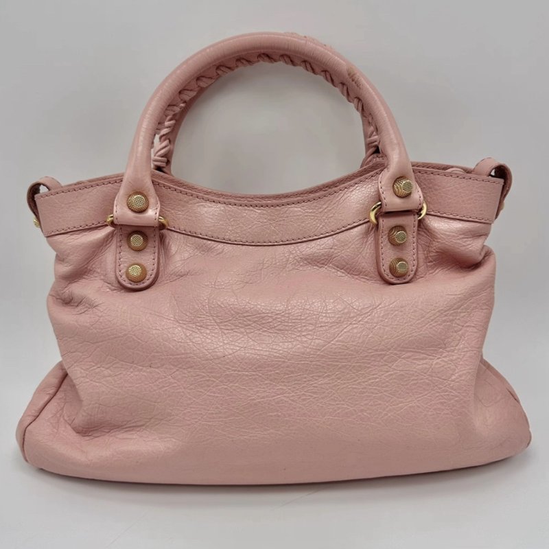 BALENCIAGA 櫻花粉金色卯釘LeCity機車手提包37*21*13 98新配件塵袋鏡子-5