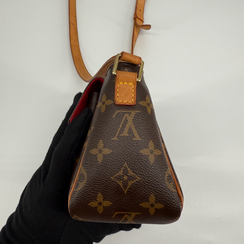 Lv老花小號豆腐包-3