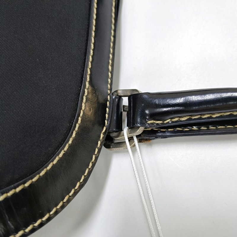 PRADA 黑色尼龍徽標 手提包-15