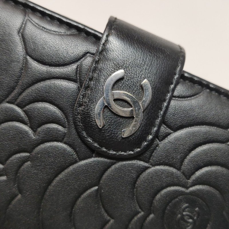 Chanel 羊皮 山茶花 印花 雙C Logo 皮夾-10