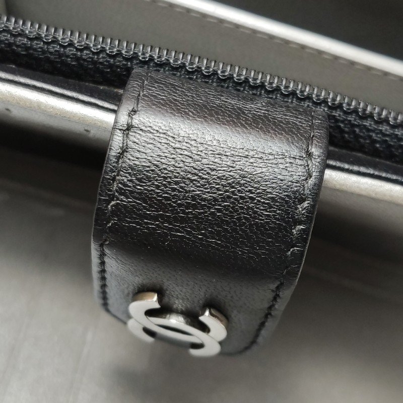 Chanel 羊皮 山茶花 印花 雙C Logo 皮夾-17