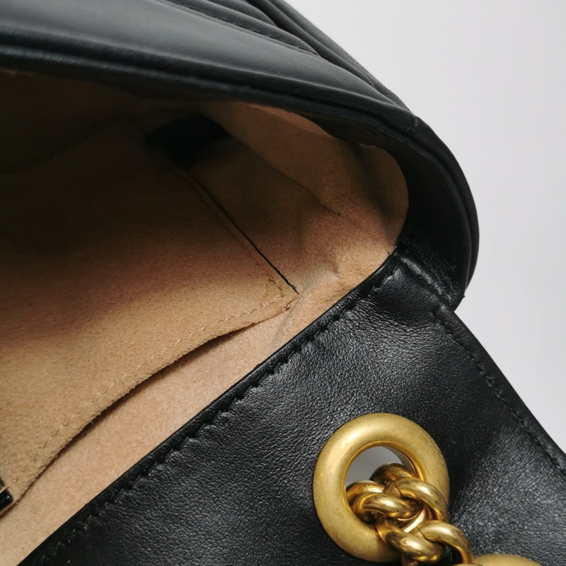 Gucci GG Marmont 小號牛皮 馬蒙單肩包-13