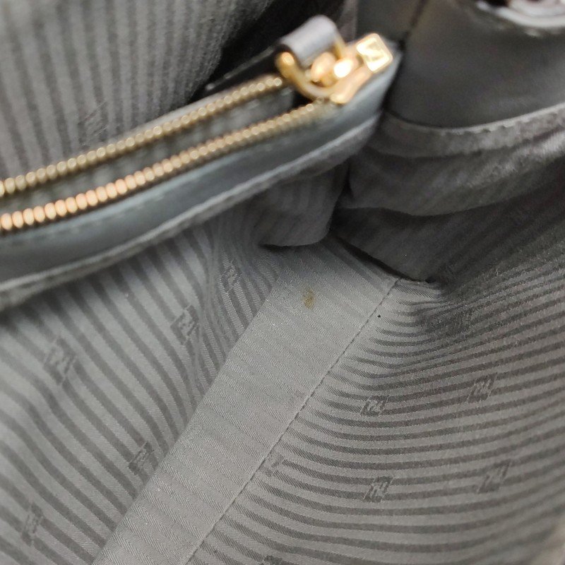 Fendi Petite 2 Jours 小號 牛皮 純色 字母 Logo 金屬 框架 斜背包 單肩包-9