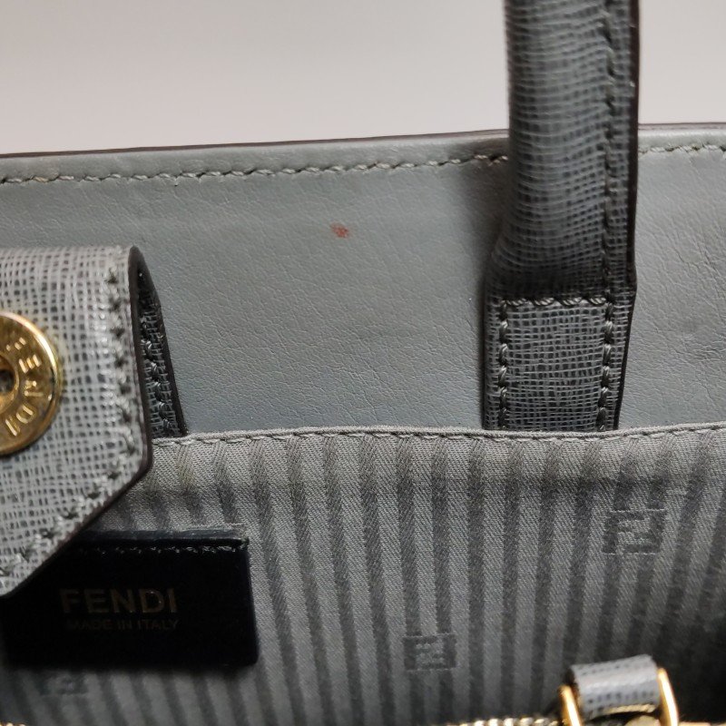 Fendi Petite 2 Jours 小號 牛皮 純色 字母 Logo 金屬 框架 斜背包 單肩包-10