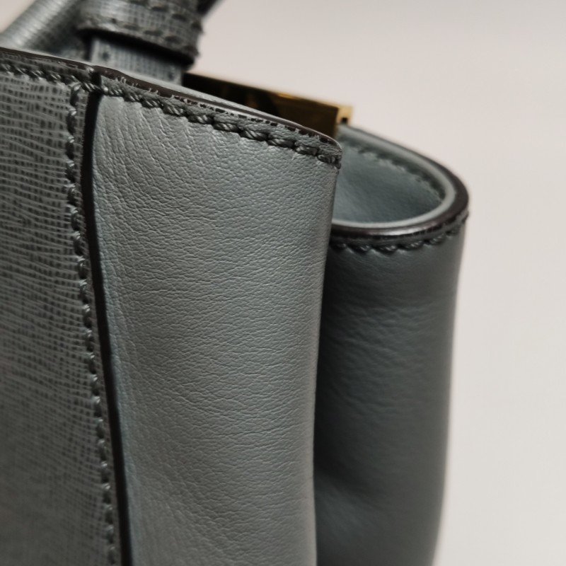 Fendi Petite 2 Jours 小號 牛皮 純色 字母 Logo 金屬 框架 斜背包 單肩包-17