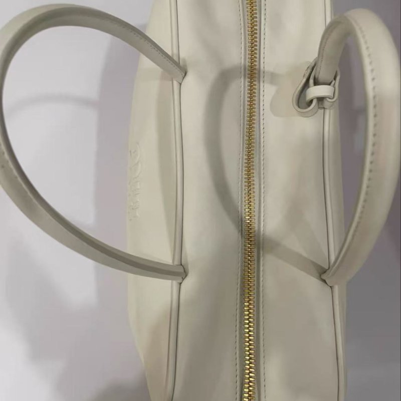 ✨MIU MIU 保齡球手提包 白色 全新閒置 配件塵袋-2