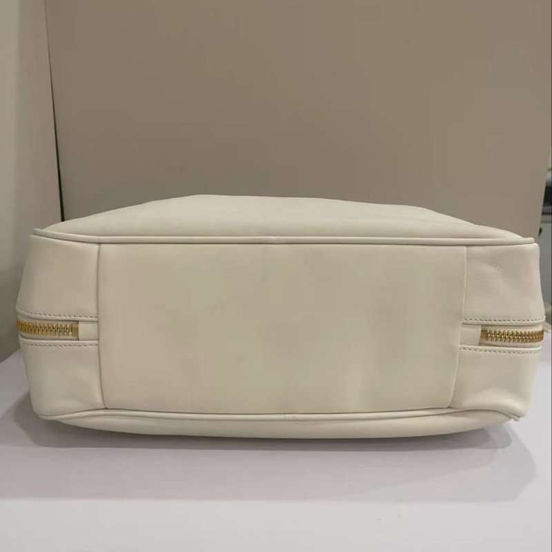 ✨MIU MIU 保齡球手提包 白色 全新閒置 配件塵袋-4