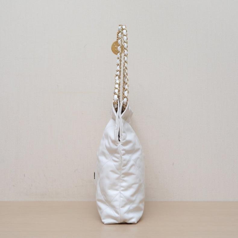 22Bag Tote托特包 小號 30cm 白色 皮革C 晶元開 黑金釦-1