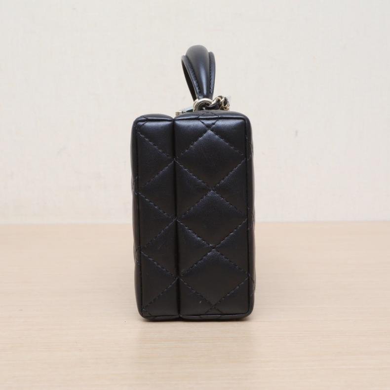 黑色 皮革S 芯片开 淺金釦 24K 硬箱 手提化妆箱-1