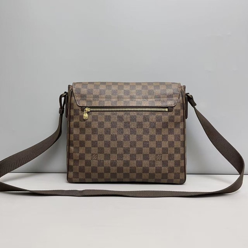 LV路易威登 男士 棕色棋盤格郵差包 肩背包 斜背包-1