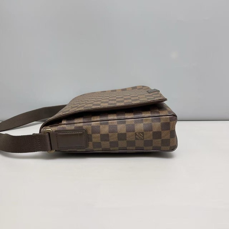 LV路易威登 男士 棕色棋盤格郵差包 肩背包 斜背包-4