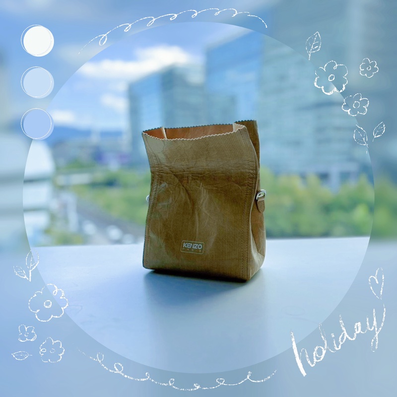 (❤️近全新日本專櫃購買/有防塵袋)日本牌子KENZO PAPER 皮革肩帶手拿包POUCH ON STRAP IN LEATHER (超可愛/詢問度超高/米色)-1