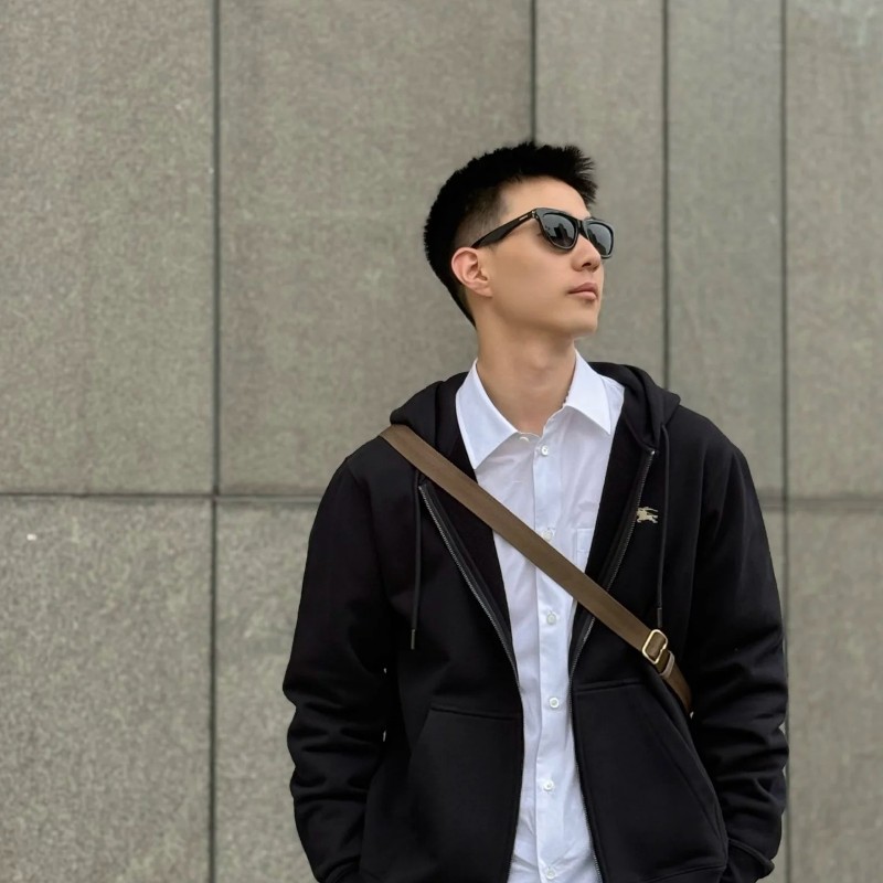 Burberry  2025新款 男士黑色衛衣外套 XXL-3