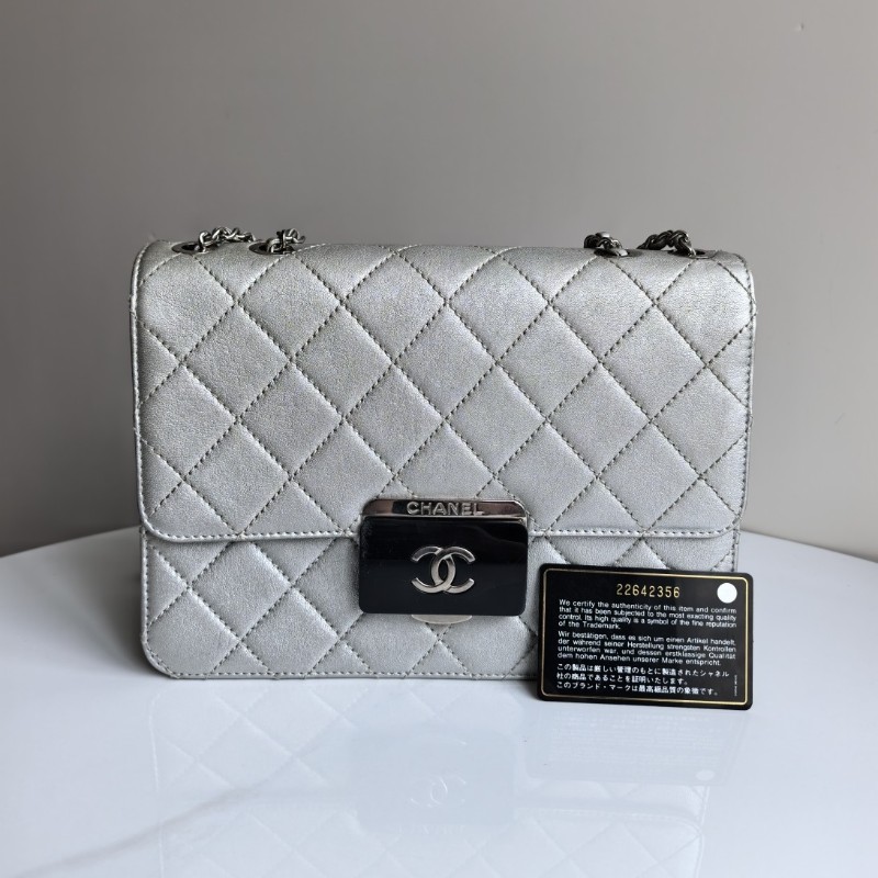 香奈兒/Chanel  琺瑯扣銀色鏈條 肩背包 斜背包 22開-0