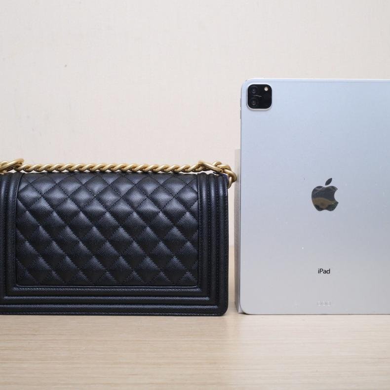 Leboy 中號 25cm 黑色 荔枝皮革C 晶元開 金扣 菱格紋-2