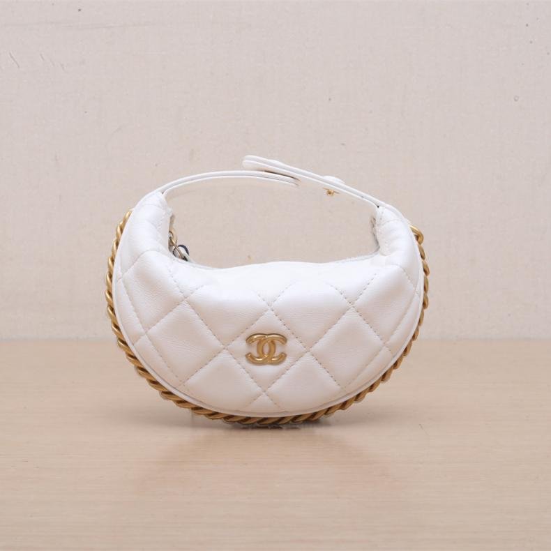 23C 呼啦圈月牙包 16cm 白色 皮革S 鐳射標 金扣 皮穿鏈滾邊 25A 超Mini 13cm-0