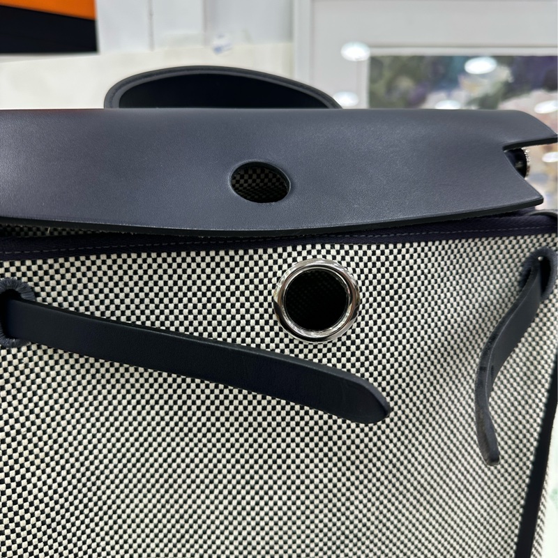 HERMES愛馬仕 Z刻Herbag Zip a dos Zip retourne Criss 銀扣 帆布 手提包書包背包雙肩包 有原單 尺寸：29x38-7