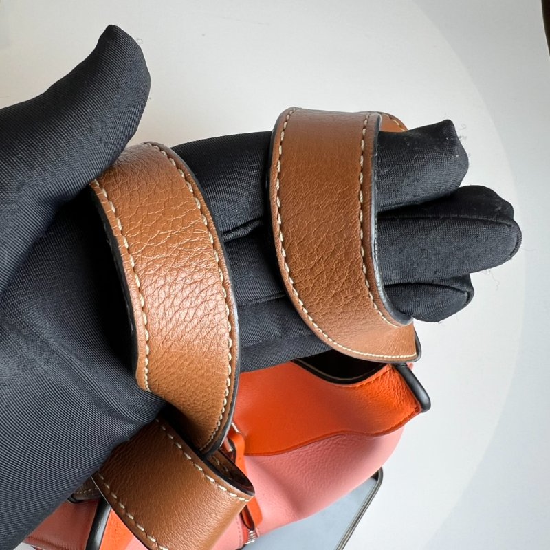 LOEWE 橘拚色HAMMOCK SMALL-6