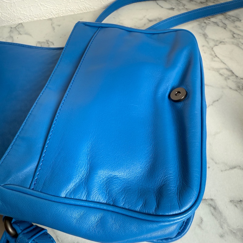 Bv 斜背包🥹大小好剛好 全新買超貴-6