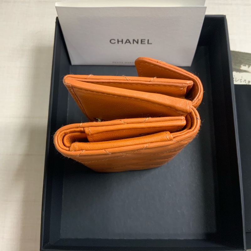 Chanel小羊皮三折短夾-3