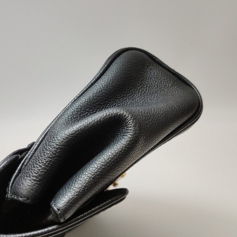 Louis Vuitton (LV) Saint Germain 牛皮 純色 老花 壓紋 S-lock 鎖扣 單肩包-14