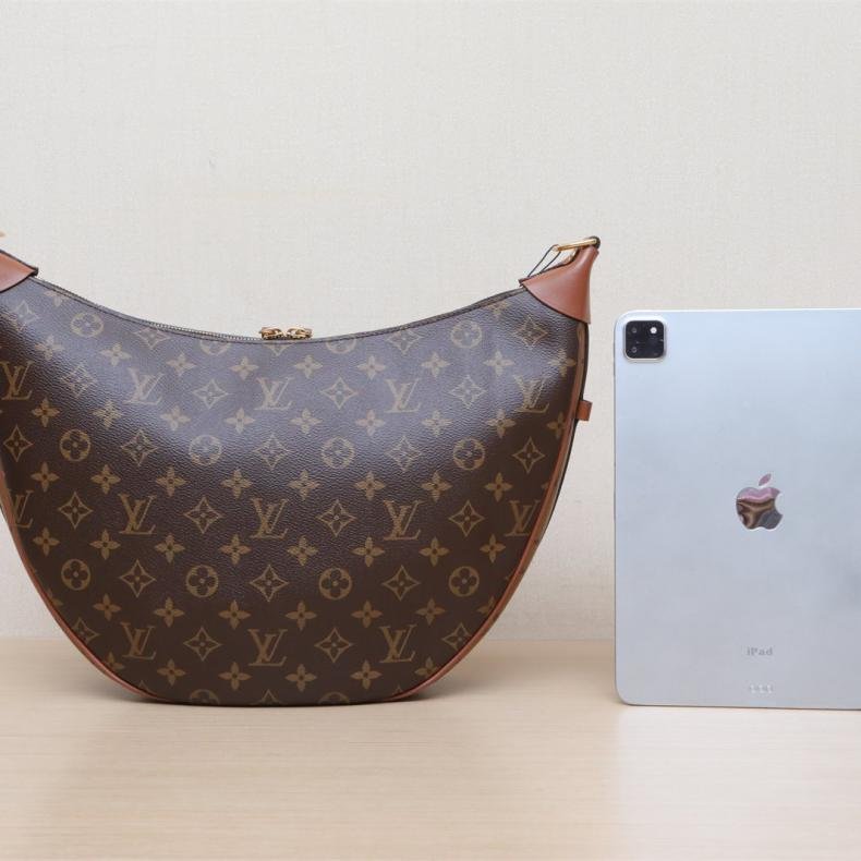 Loop Hobo 大豌豆月亮包 老花 PVC 晶片-1