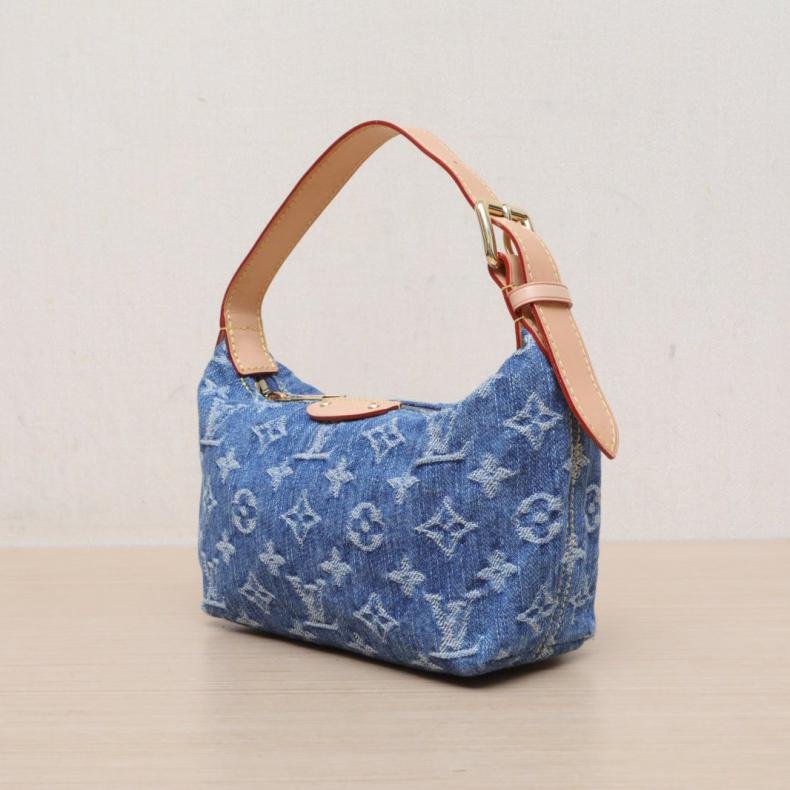 HILLS POCHETTE 飯盒包 牛仔藍 牛仔布 老花 晶元-3