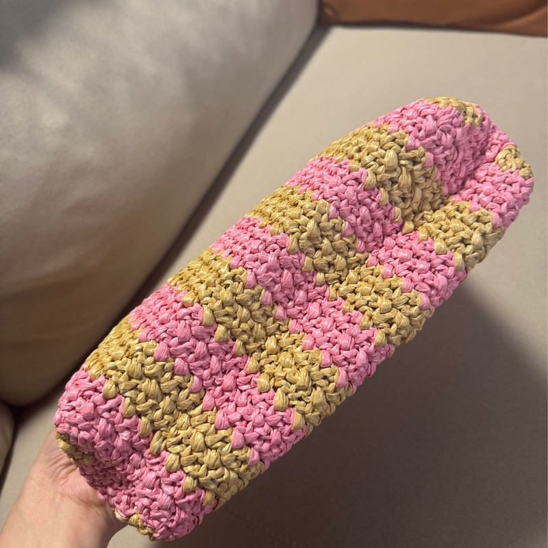 PRADA粉色草編包-4