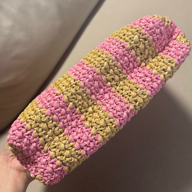 PRADA粉色草編包-9