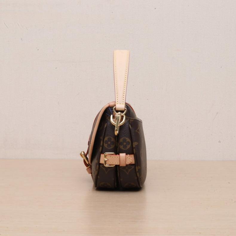 Saumur 雙子星 小號 20 老花 PVC 晶片-1