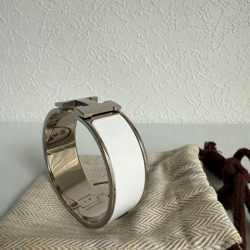 Hermes H白色寬版手環-5