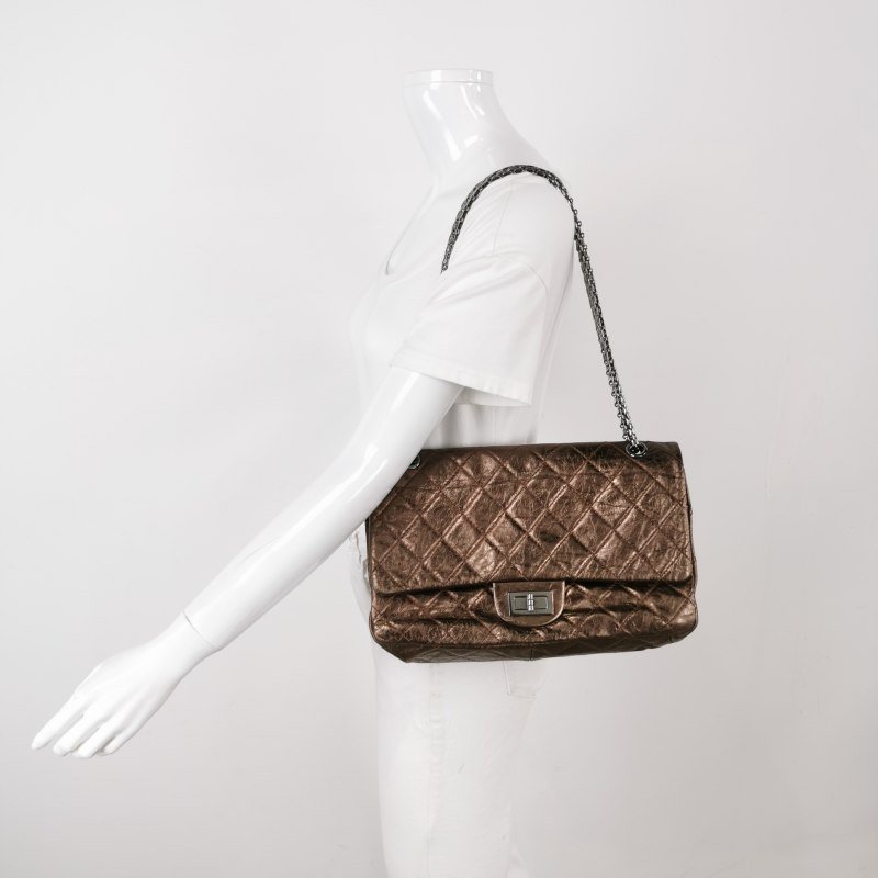 Chanel 2.55 Flag Bag 季節限定款 Maxi 油蠟皮 菱格 絎縫 長方形旋扣 單肩包-1