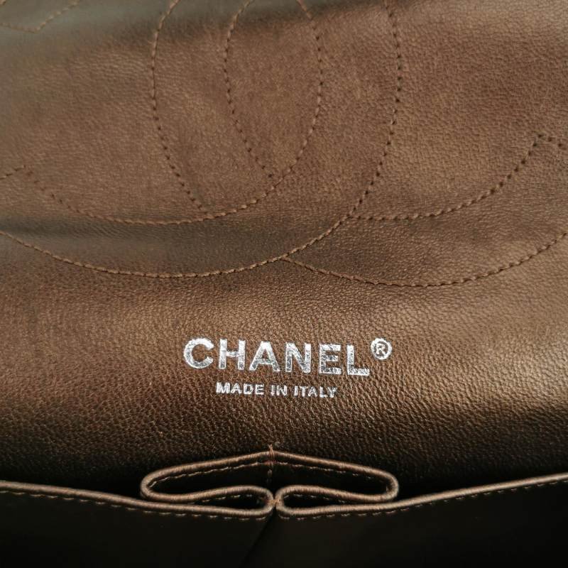 Chanel 2.55 Flag Bag 季節限定款 Maxi 油蠟皮 菱格 絎縫 長方形旋扣 單肩包-7