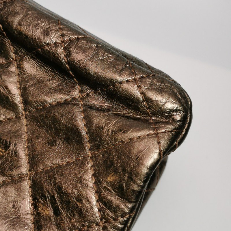 Chanel 2.55 Flag Bag 季節限定款 Maxi 油蠟皮 菱格 絎縫 長方形旋扣 單肩包-21