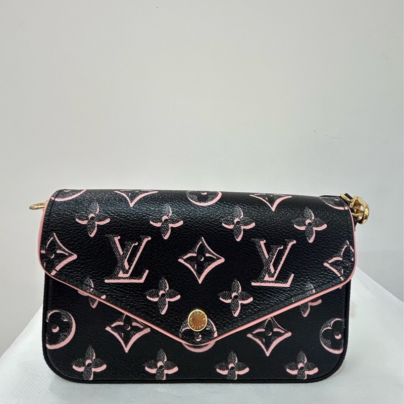 LV黑PVC粉字花二合一-0