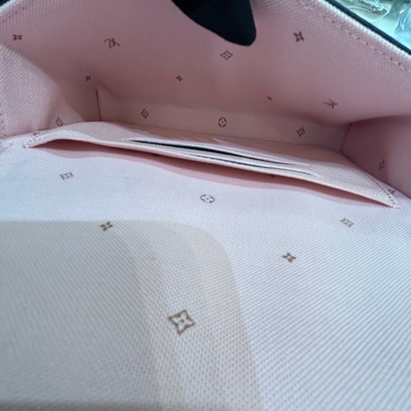 LV黑PVC粉字花二合一-8